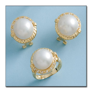 PENDIENTES ORO 18KL PERLAS JAPONESAS